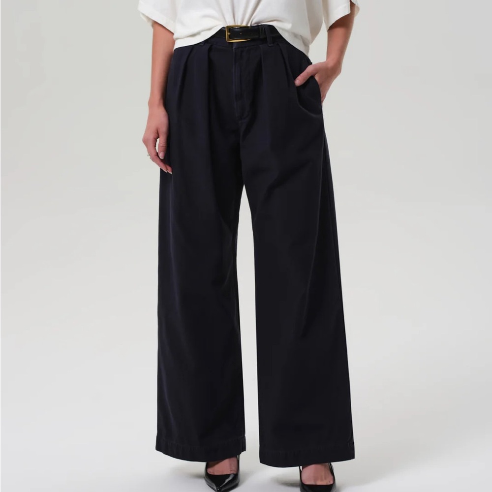 NWT Citizens of Humanity Petra Pleated Trouser
In True Navy